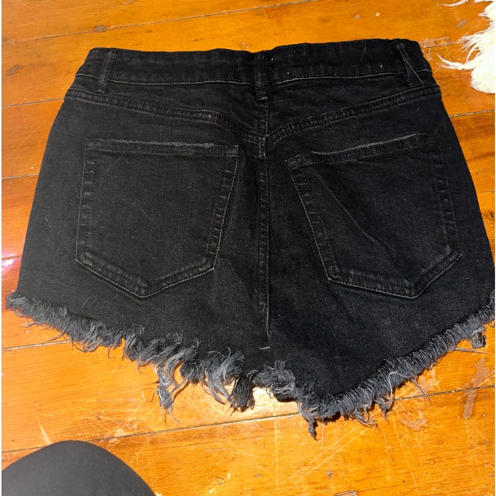 BLACK ZARA DENIM SHORTS